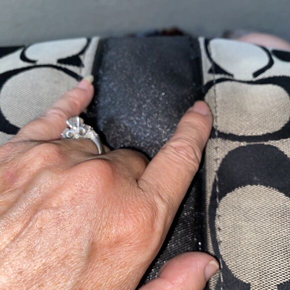 Coach Signature Logo Carryall - Picture 7 of 11